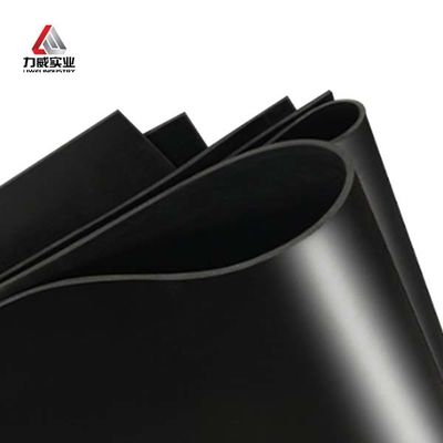 3 mm zwarte rubberplaat roll Tensile sterkte Uitstekende slijtvastheid tegen olie